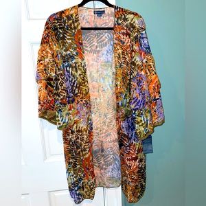NWT Democracy Printed Kimono 3/4” flutter sleeves size L/XL